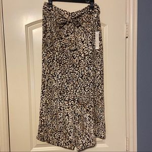 June & Hudson Capri w/tie